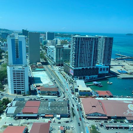 Jesselton Quay By Miraton Lodge 2 コタキナバル エクステリア 写真