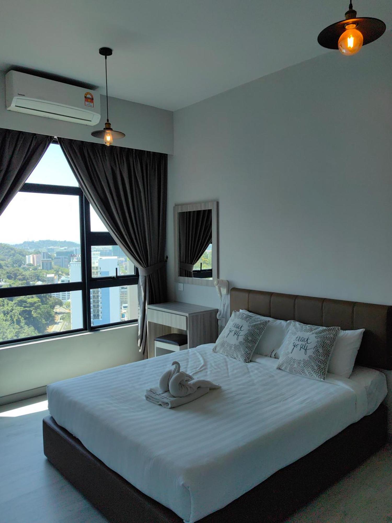 Jesselton Quay By Miraton Lodge 2 コタキナバル エクステリア 写真