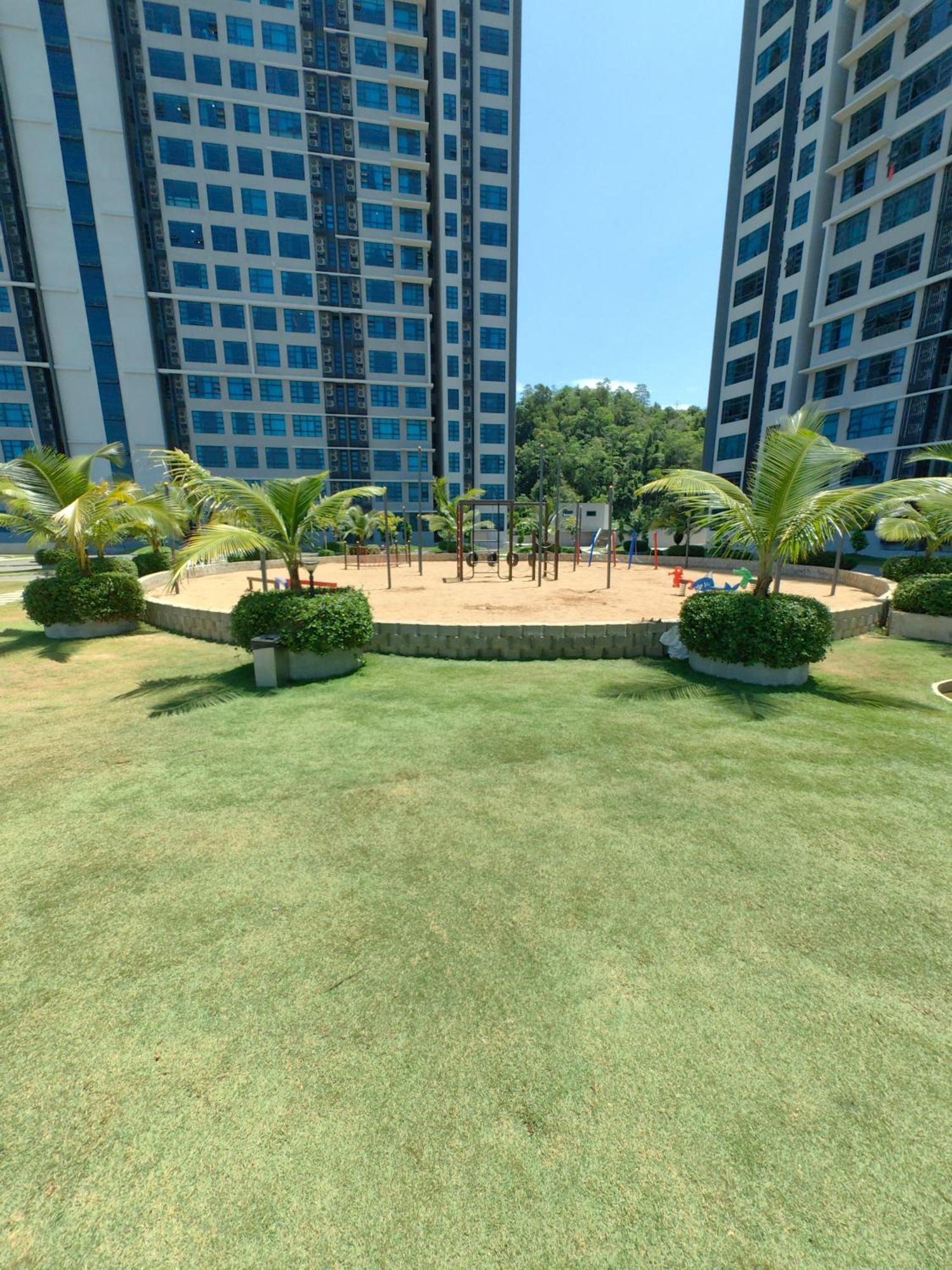 Jesselton Quay By Miraton Lodge 2 コタキナバル エクステリア 写真